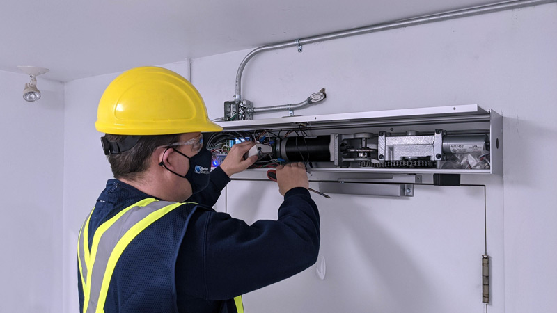 Exemplo de Manutenção de Portas de Vidro